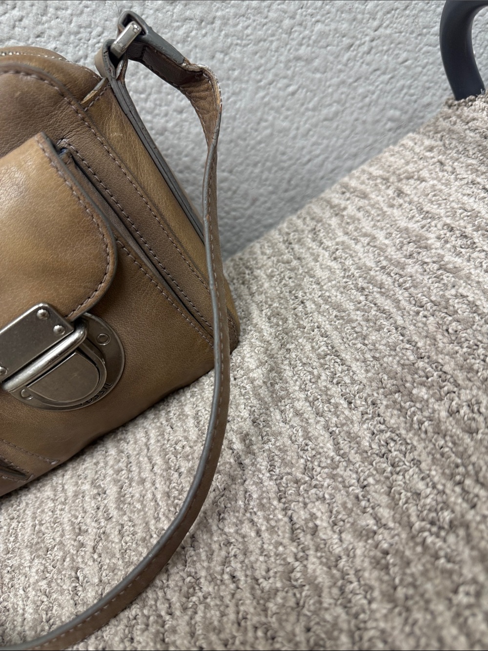 Vintage Fossil Brown Leather Double-Pocket Crossbody Bag - Picture 5 of 13